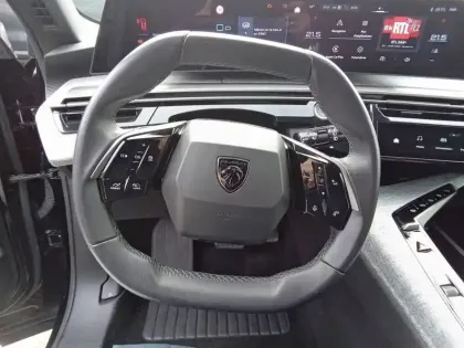 Photo 8 Peugeot 5008  Hybrid 136 e-DCS6