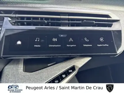 Photo 28 Peugeot 5008  Hybrid 136 e-DCS6