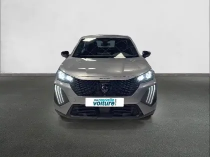 Photo 1 Peugeot 2008  Hybrid 136 e-DCS6