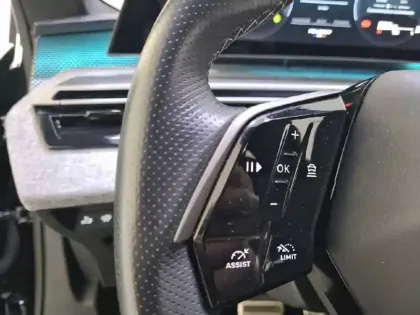 Photo 28 Peugeot 3008  Hybrid 136 e-DCS6