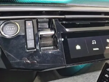 Photo 13 Peugeot 3008  Hybrid 136 e-DCS6