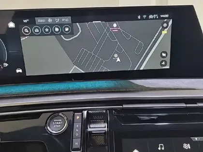 Photo 18 Peugeot 3008  Hybrid 136 e-DCS6