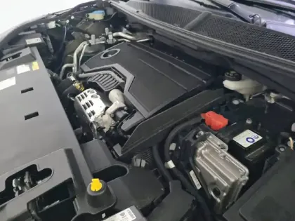 Photo 14 Peugeot 3008  Hybrid 136 e-DCS6