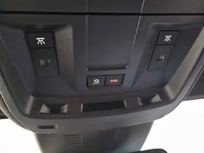 Photo 27 Peugeot 3008  Hybrid 136 e-DCS6