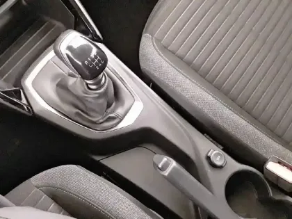 Photo 35 Peugeot 208  PureTech 100 S&S BVM6