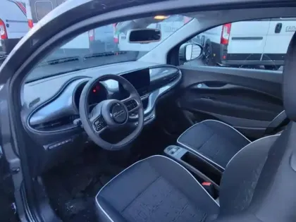 Photo 1 Fiat 500  e 118ch Pack Style MY23