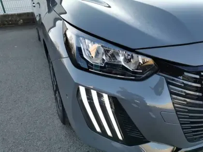 Photo 36 Peugeot 208  Electrique 50 kWh 136ch