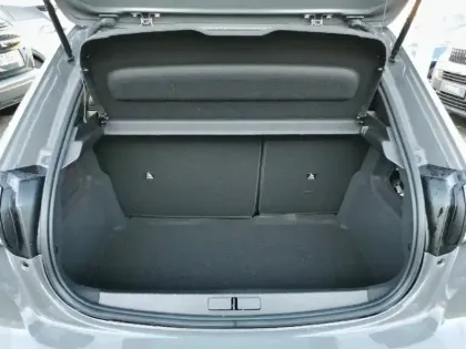 Photo 26 Peugeot 208  Electrique 50 kWh 136ch