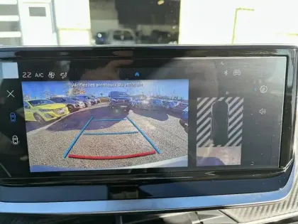 Photo 17 Peugeot 2008  Hybrid 136 e-DCS6