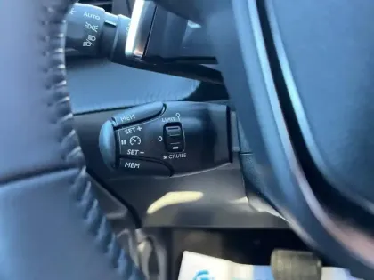 Photo 14 Peugeot 2008  Hybrid 136 e-DCS6