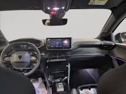 Photo 7 Peugeot 208  Electrique 51 kWh 156ch