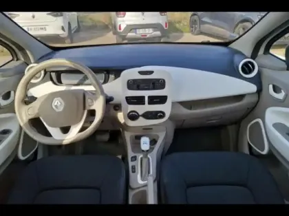 Photo 8 Renault Zoé Zoe City charge normale R90