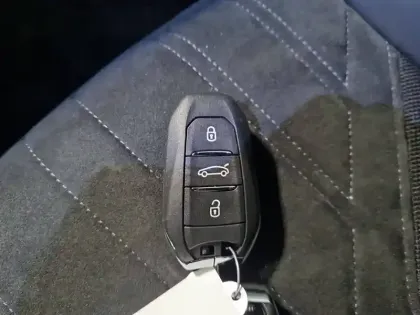 Photo 63 Peugeot 308  PureTech 130ch S&S EAT8