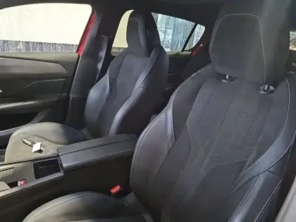 Photo 41 Peugeot 308  PureTech 130ch S&S EAT8