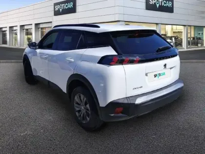 Photo 38 Peugeot 2008  PureTech 100 S&S BVM6