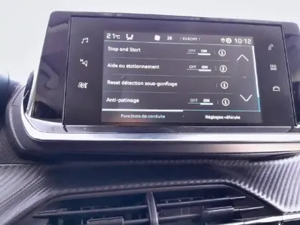 Photo 46 Peugeot 2008  PureTech 100 S&S BVM6