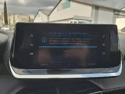 Photo 12 Peugeot 2008  PureTech 130 S&S BVM6