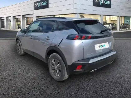 Photo 6 Peugeot 2008  PureTech 130 S&S BVM6