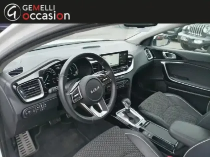 Photo 7 Kia Xceed Gén. I Ph1 Black & White 5