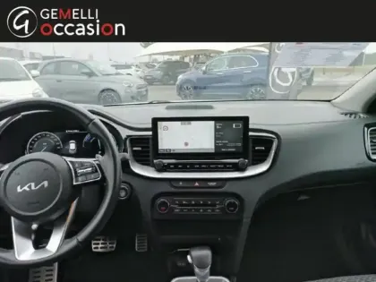 Photo 8 Kia Xceed Gén. I Ph1 Black & White 5