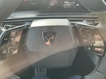 Photo 19 Peugeot 5008  Hybrid 136 e-DCS6