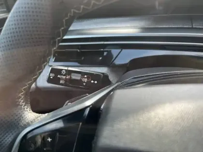 Photo 20 Peugeot 5008  Hybrid 136 e-DCS6