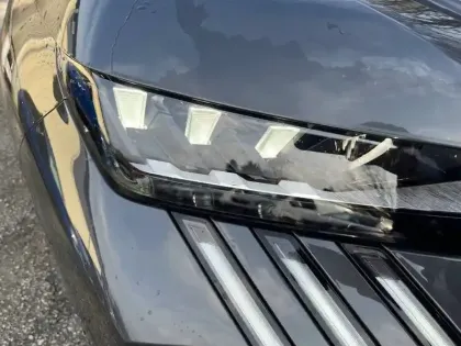 Photo 15 Peugeot 5008  Hybrid 136 e-DCS6