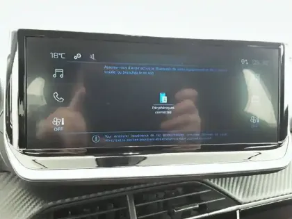 Photo 14 Peugeot 208  Hybrid 100 e-DCS6