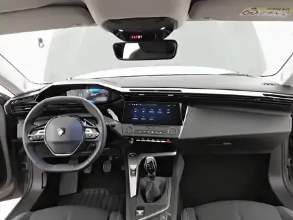 Photo 27 Peugeot 308  PureTech 130ch S&S BVM6