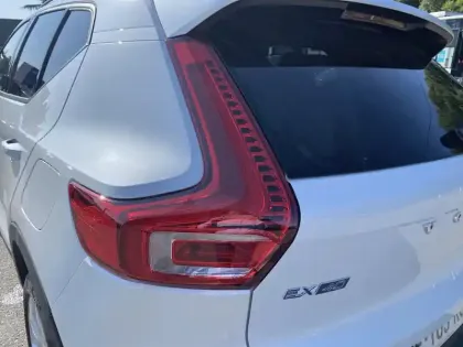 Photo 8 Volvo Ex40  Single 238 ch 1EDT