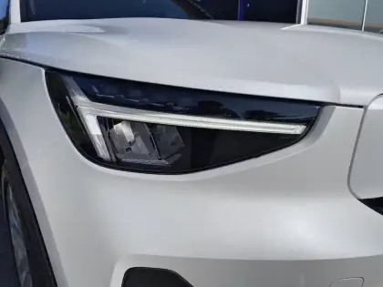 Photo 11 Volvo Ex40  Single 238 ch 1EDT