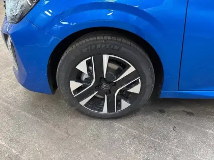 Photo 6 Peugeot 208  Hybrid 100 e-DCS6