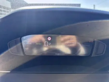 Photo 9 Peugeot 2008  Electrique 54 kWh 156 ch