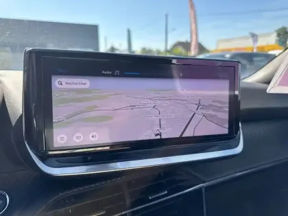 Photo 27 Peugeot 2008  Electrique 54 kWh 156 ch