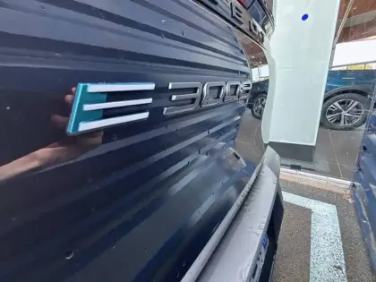 Photo 6 Peugeot 3008  Electrique 73 kWh 210 ch