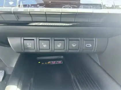 Photo 8 Toyota C-HR  2.0 200ch GR Sport Premiere AWD-i