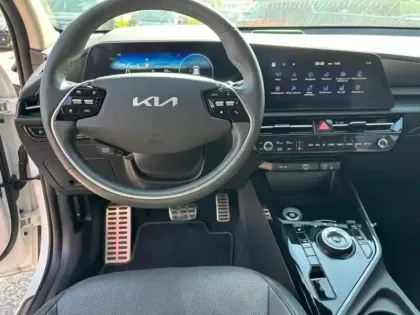 Photo 8 Kia Niro  1.6 GDi 183ch PHEV Premium DCT6