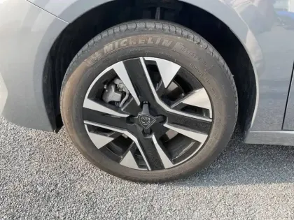 Photo 32 Peugeot 208  Electrique 50 kWh 136ch