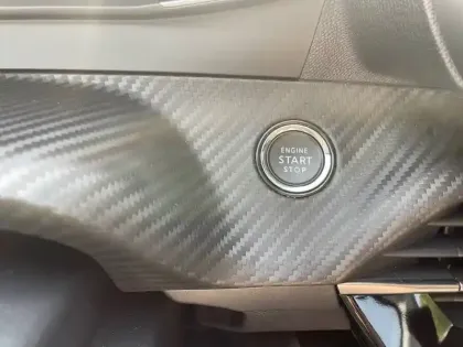 Photo 37 Peugeot 208  Electrique 50 kWh 136ch