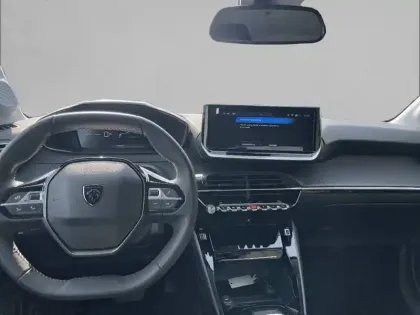 Photo 27 Peugeot 208  Electrique 50 kWh 136ch