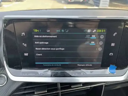 Photo 38 Peugeot 208  Electrique 50 kWh 136ch