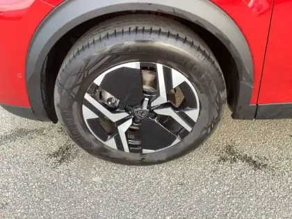 Photo 35 Peugeot 2008  Hybrid 136 e-DCS6