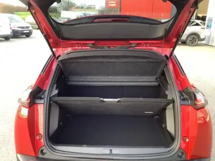 Photo 28 Peugeot 2008  Hybrid 136 e-DCS6