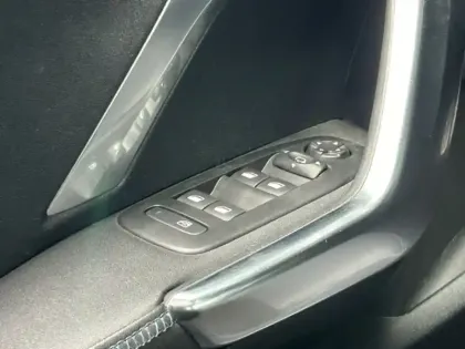 Photo 12 Peugeot 2008  1.2 PureTech 130ch E6.c Crossway S&S