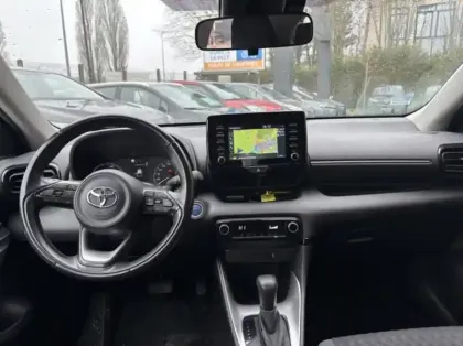 Photo 5 Toyota Yaris  116h France Business 5p