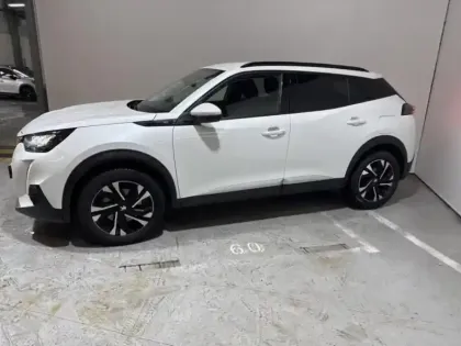 Photo 7 Peugeot 2008  e- 136ch Allure Business