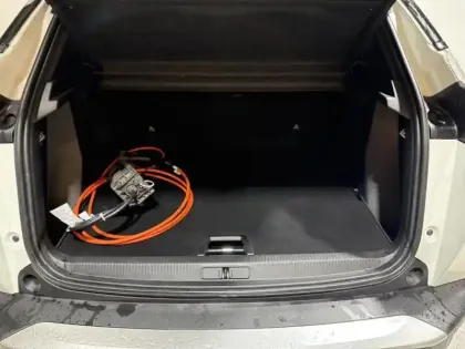 Photo 11 Peugeot 2008  e- 136ch Allure Business