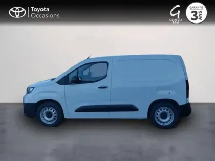 Photo 2 Toyota Proace  CITY Medium 130 D-4D Start BVA MC24