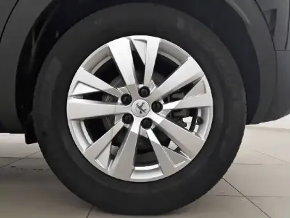 Photo 10 Peugeot 3008  Hybrid 136 e-DCS6