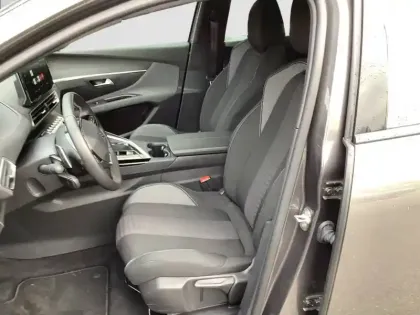 Photo 30 Peugeot 5008  PureTech 130ch S&S EAT8